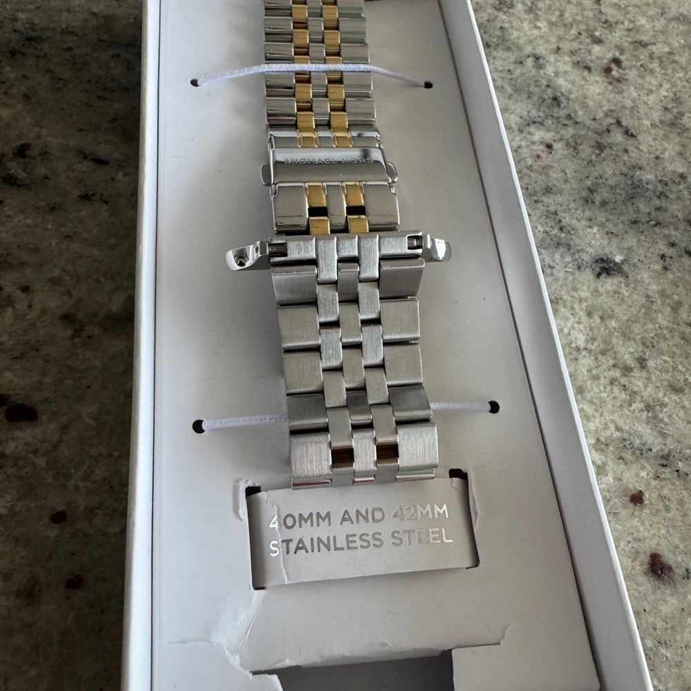 Michael Kors Silver Gold Apple Watch Band - Picture 4 of 6